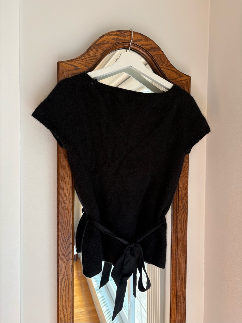 Banana Republic y2k Black Tie-Back Short Sleeve Wool & Rabbit Hair Top